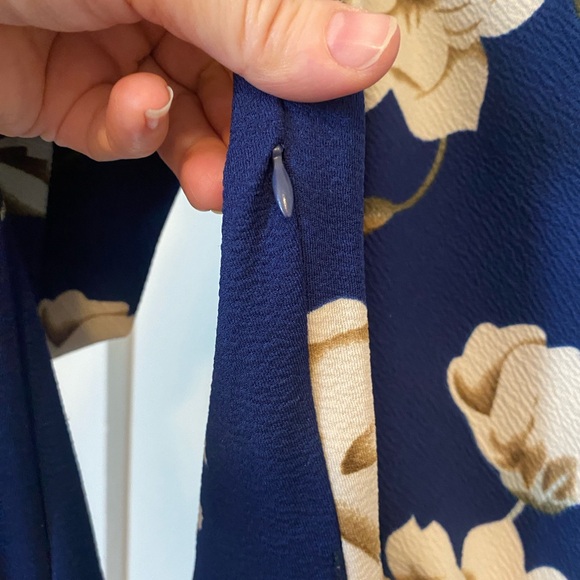 Floral V-Neck Blouse - Blue and Cream - Picture 9 of 9